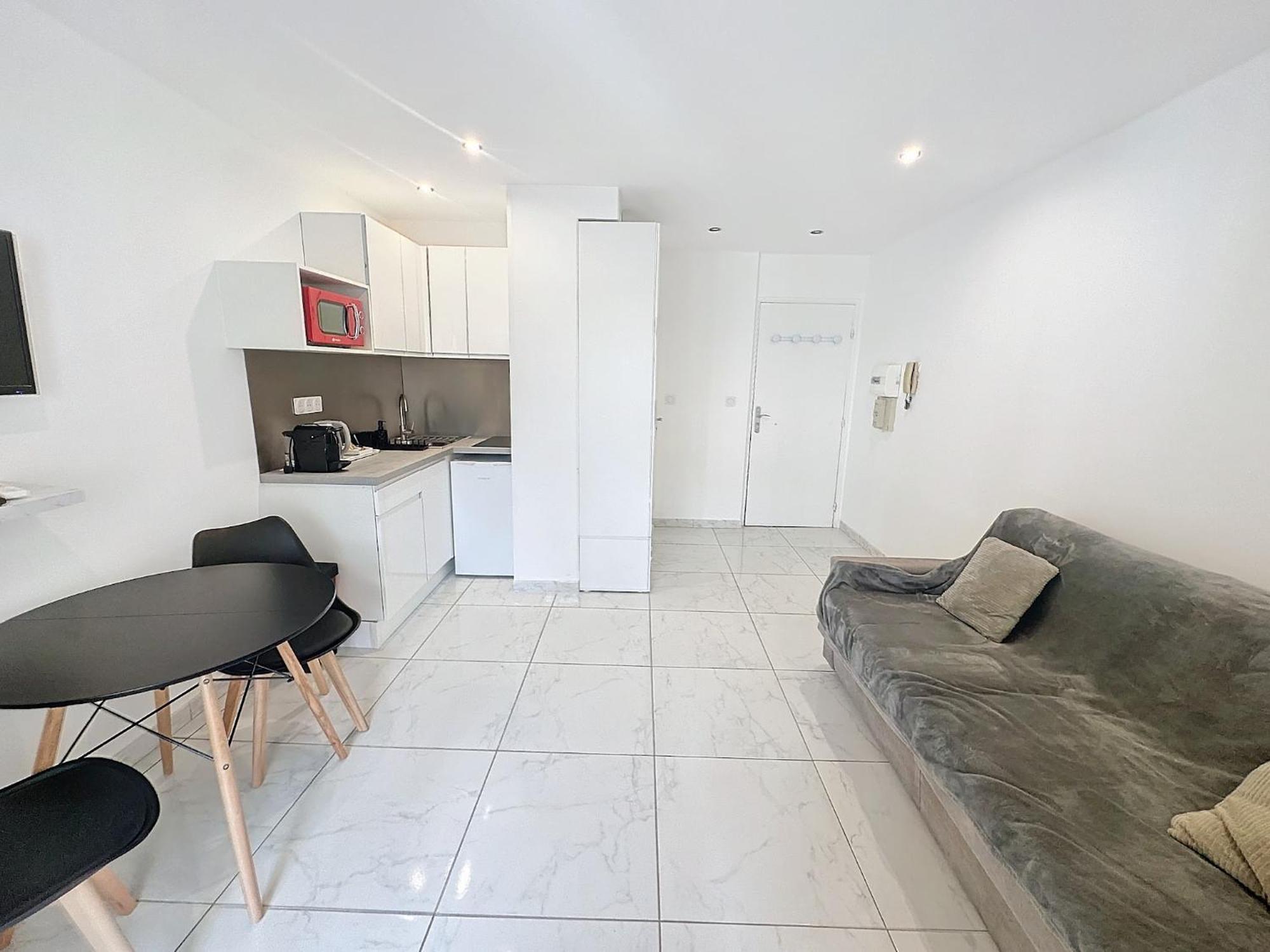 Exceptionnel Rez-de-jardin Centre * Cannes
